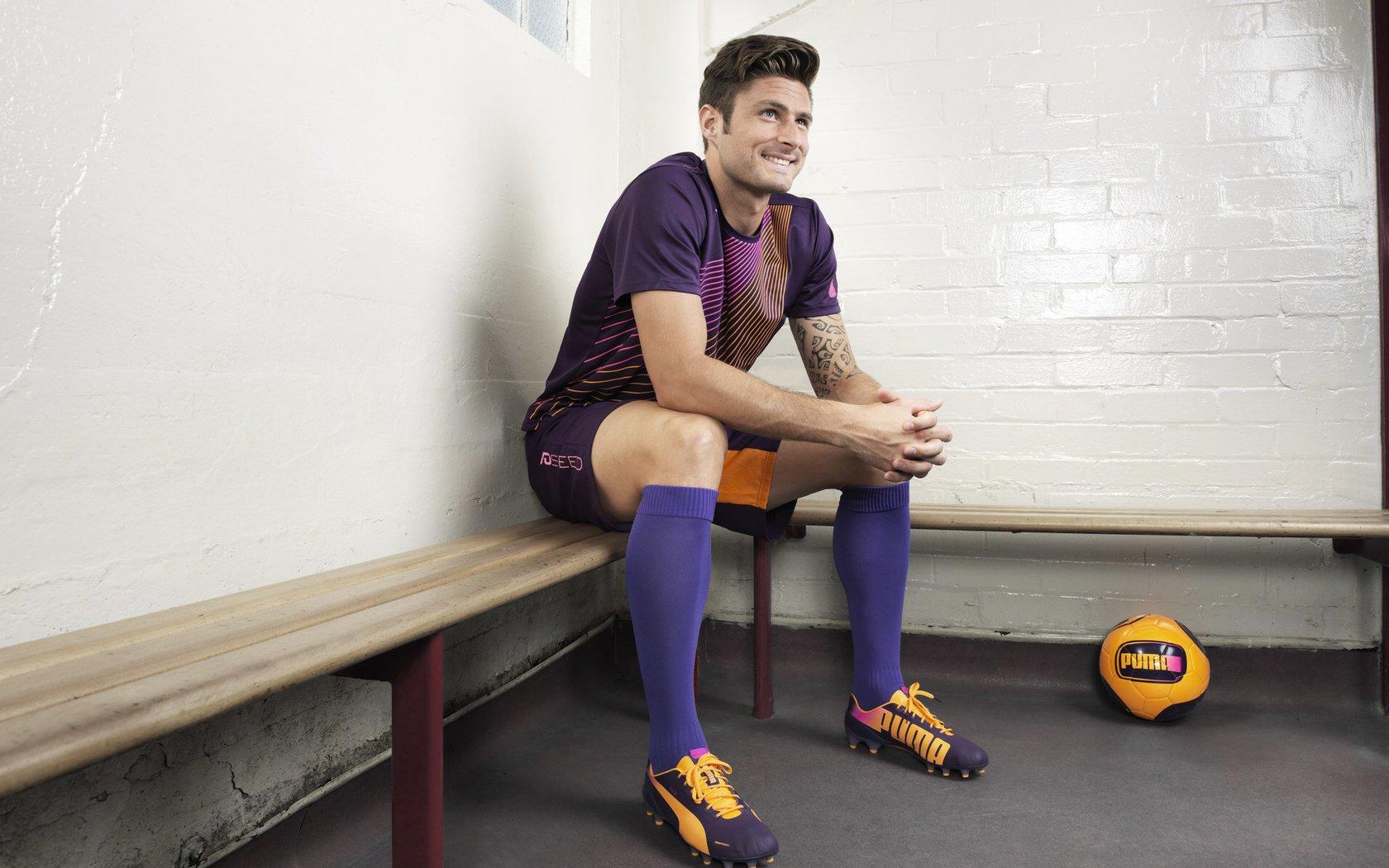 中国花样游泳队巴黎奥运备战冲刺 新规则下挑战与机遇并存