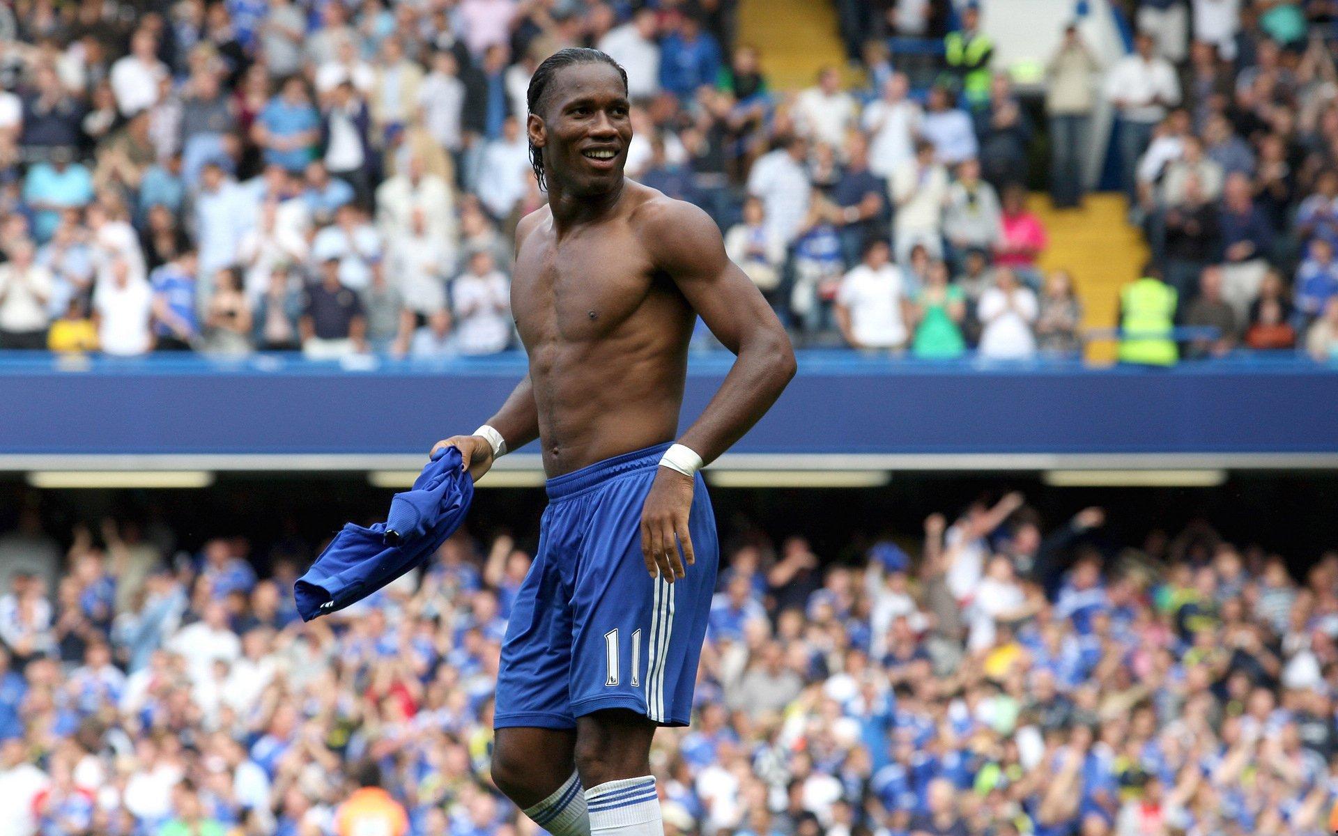 姆巴佩帽子戏法助巴黎圣日耳曼大胜里昂 法甲争冠悬念再起